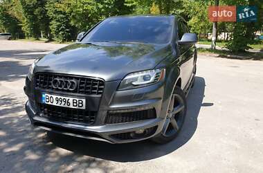 Внедорожник / Кроссовер Audi Q7 2015 в 