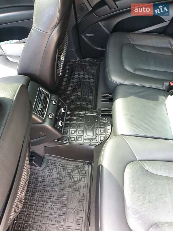 Внедорожник / Кроссовер Audi Q7 2015 в Тернополе