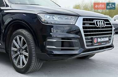 Позашляховик / Кросовер Audi Q7 2017 в 
