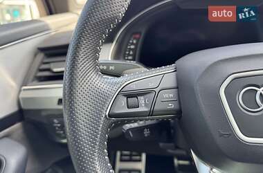 Внедорожник / Кроссовер Audi Q7 2016 в 