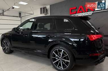 Внедорожник / Кроссовер Audi Q7 2025 в 