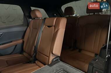 Внедорожник / Кроссовер Audi Q7 2025 в 