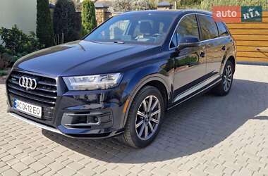 Позашляховик / Кросовер Audi Q7 2017 в 