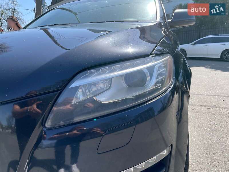 Позашляховик / Кросовер Audi Q7 2013 в Києві