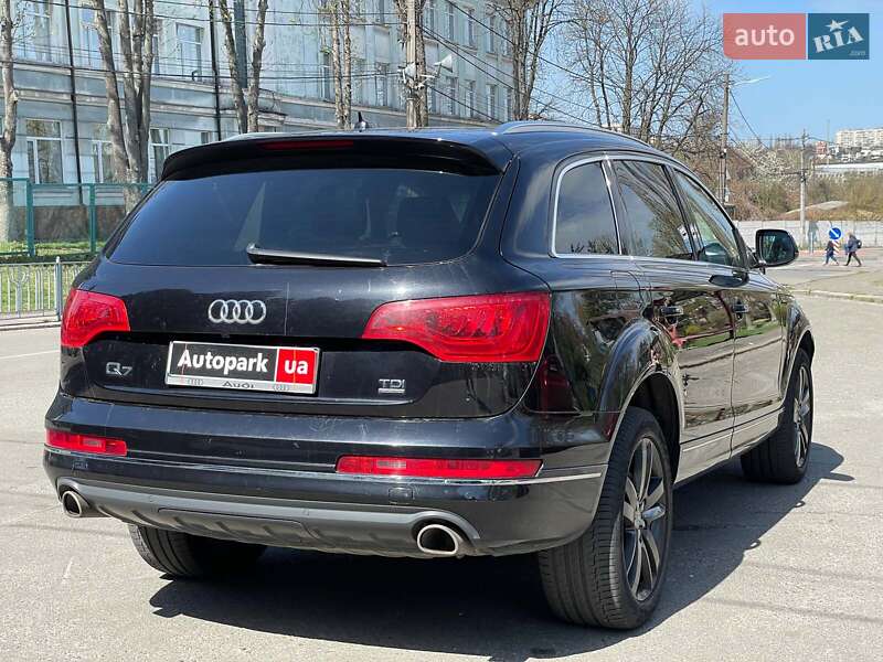 Позашляховик / Кросовер Audi Q7 2013 в Києві