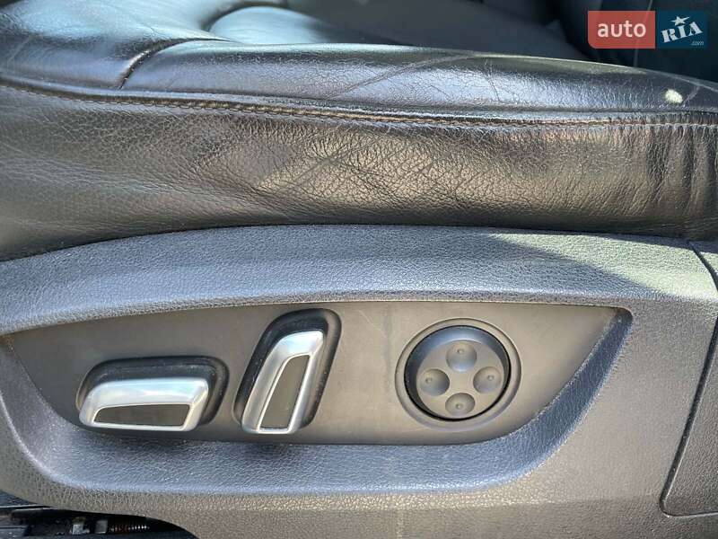 Позашляховик / Кросовер Audi Q7 2013 в Києві