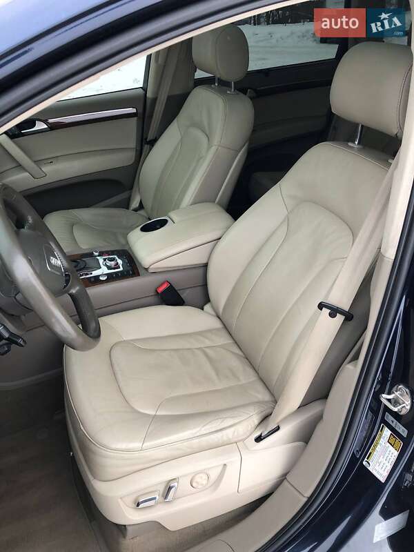 Внедорожник / Кроссовер Audi Q7 2014 в Золочеве