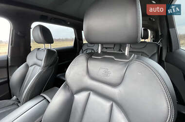Внедорожник / Кроссовер Audi Q7 2015 в 