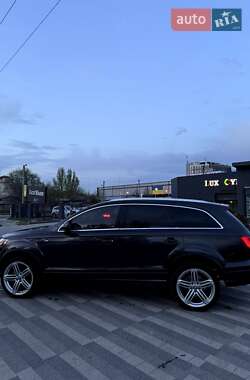 Внедорожник / Кроссовер Audi Q7 2012 в 
