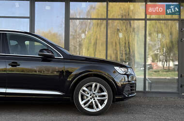 Внедорожник / Кроссовер Audi Q7 2018 в 