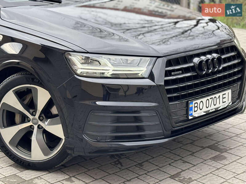 Внедорожник / Кроссовер Audi Q7 2015 в Тернополе