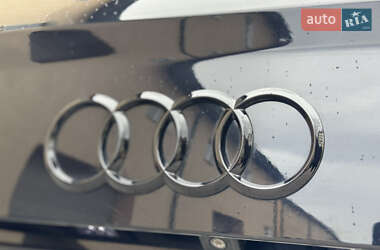 Внедорожник / Кроссовер Audi Q7 2015 в 