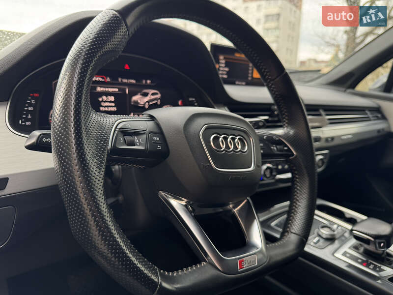 Внедорожник / Кроссовер Audi Q7 2015 в Тернополе