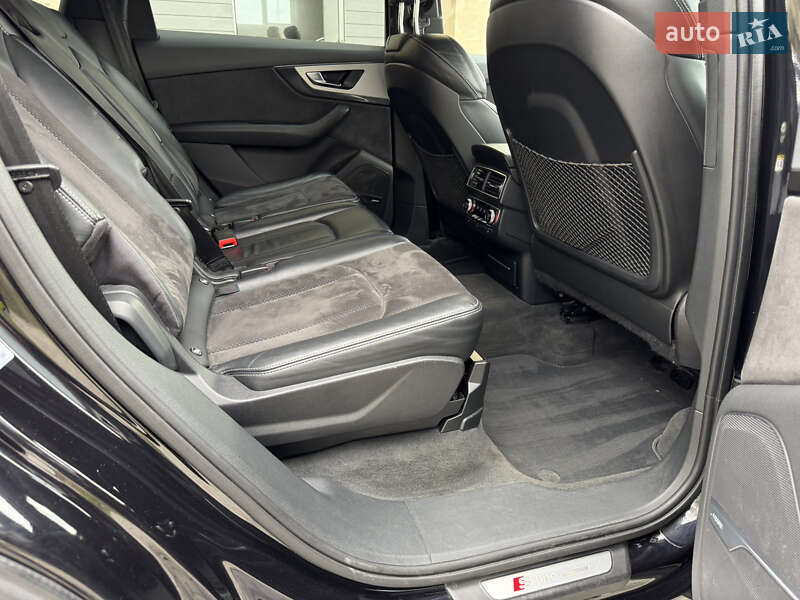 Внедорожник / Кроссовер Audi Q7 2015 в Тернополе