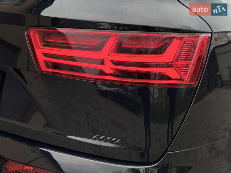 Внедорожник / Кроссовер Audi Q7 2015 в Тернополе