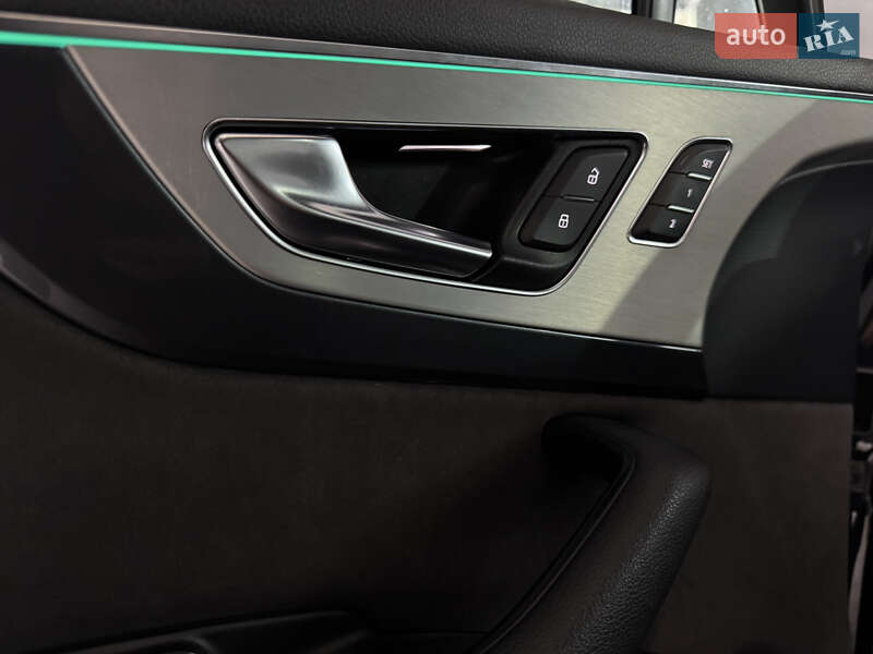 Внедорожник / Кроссовер Audi Q7 2015 в Тернополе