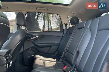 Внедорожник / Кроссовер Audi Q7 2017 в 
