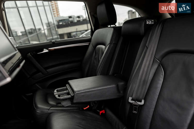 Внедорожник / Кроссовер Audi Q7 2013 в Киеве