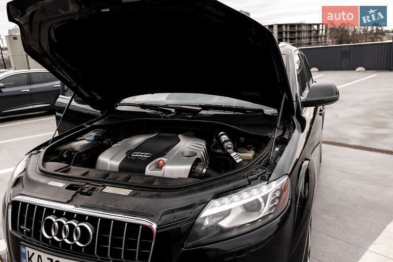 Внедорожник / Кроссовер Audi Q7 2013 в Киеве