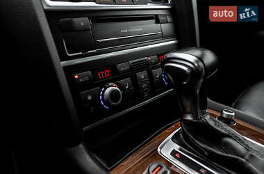 Внедорожник / Кроссовер Audi Q7 2013 в 