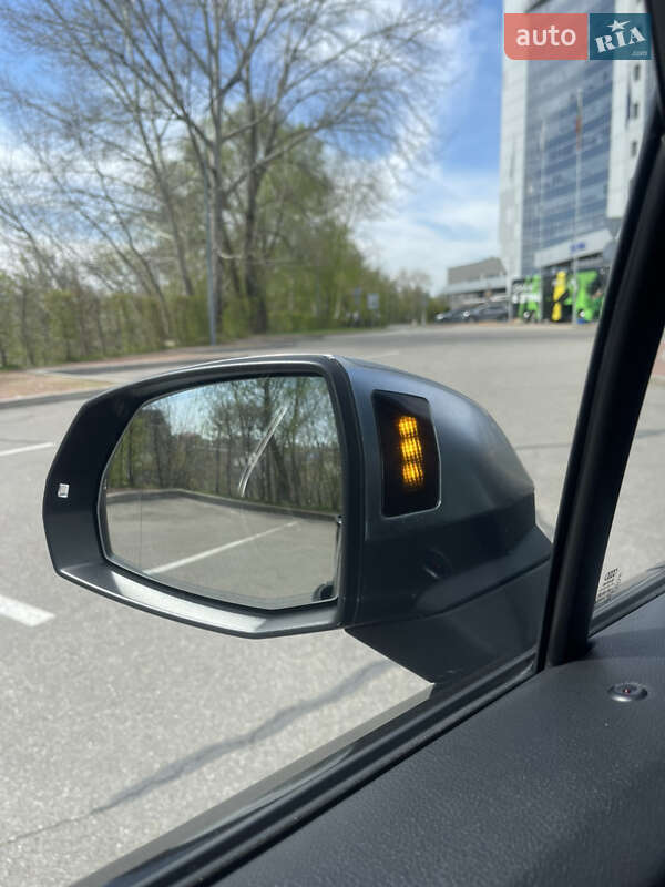 Внедорожник / Кроссовер Audi Q7 2015 в Киеве фото 44 Внедорожник / Кроссовер Audi Q7 2015 в Киеве