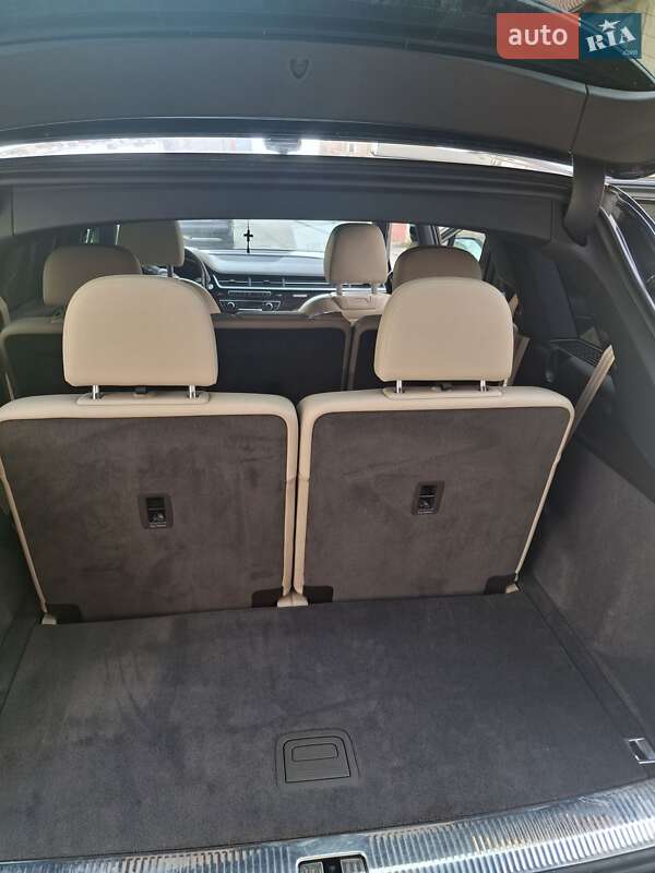 Внедорожник / Кроссовер Audi Q7 2016 в Ивано-Франковске