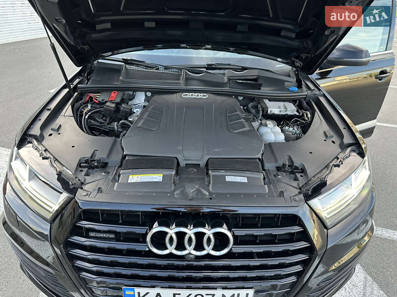 Внедорожник / Кроссовер Audi Q7 2019 в Киеве