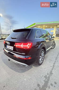 Внедорожник / Кроссовер Audi Q7 2019 в 