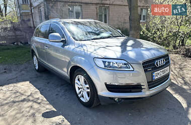 Внедорожник / Кроссовер Audi Q7 2007 в 