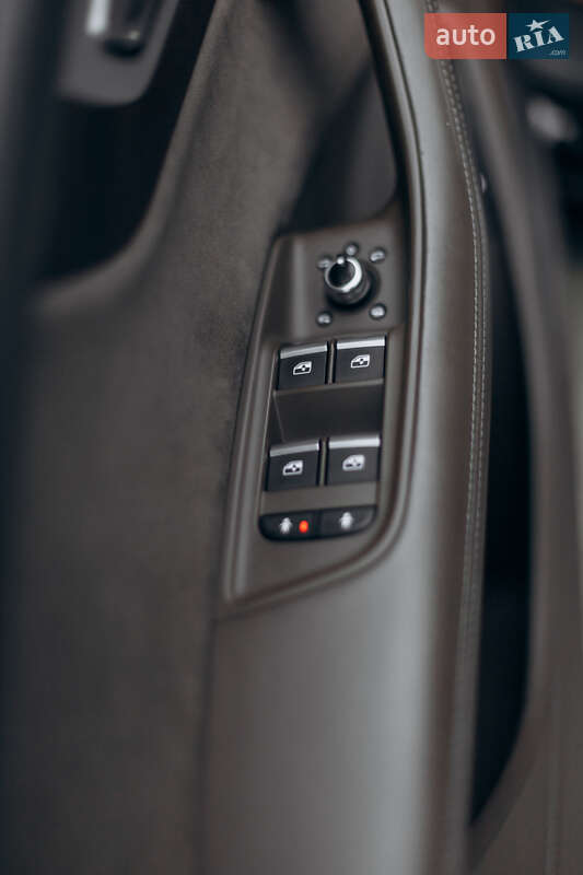 Внедорожник / Кроссовер Audi Q7 2016 в Луцке