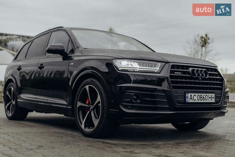 Внедорожник / Кроссовер Audi Q7 2016 в Луцке