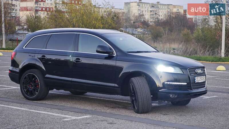 Внедорожник / Кроссовер Audi Q7 2006 в Черновцах