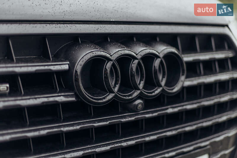 Внедорожник / Кроссовер Audi Q7 2016 в Луцке