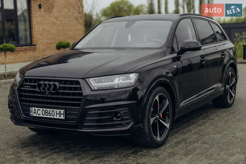 Внедорожник / Кроссовер Audi Q7 2016 в Луцке