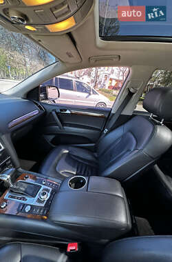 Внедорожник / Кроссовер Audi Q7 2014 в 