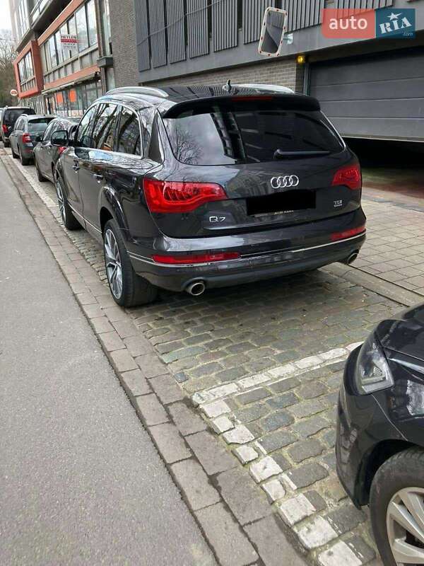 Внедорожник / Кроссовер Audi Q7 2010 в Надворной