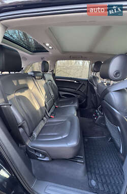 Внедорожник / Кроссовер Audi Q7 2013 в 