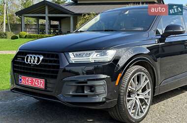 Внедорожник / Кроссовер Audi Q7 2018 в 