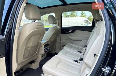Внедорожник / Кроссовер Audi Q7 2018 в 