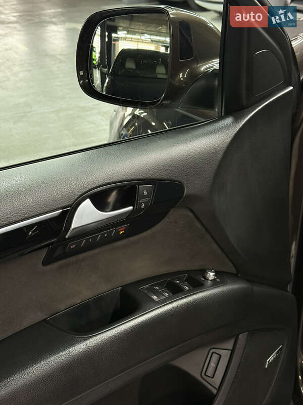 Позашляховик / Кросовер Audi Q7 2015 в Одесі