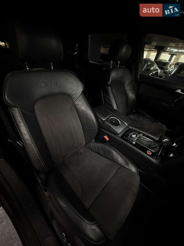 Позашляховик / Кросовер Audi Q7 2015 в Одесі