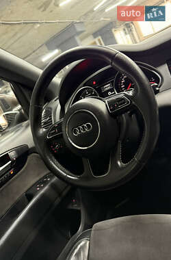 Внедорожник / Кроссовер Audi Q7 2015 в 
