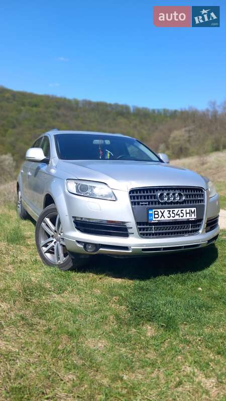 Внедорожник / Кроссовер Audi Q7 2007 в 