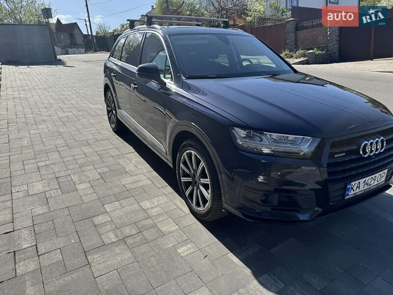 Внедорожник / Кроссовер Audi Q7 2017 в Киеве