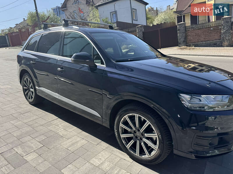 Внедорожник / Кроссовер Audi Q7 2017 в Киеве