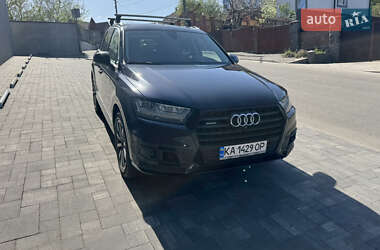Позашляховик / Кросовер Audi Q7 2017 в Києві