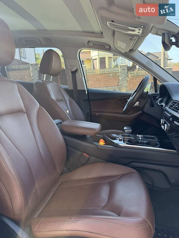 Внедорожник / Кроссовер Audi Q7 2017 в Киеве