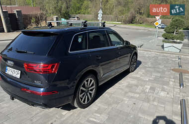 Позашляховик / Кросовер Audi Q7 2017 в 