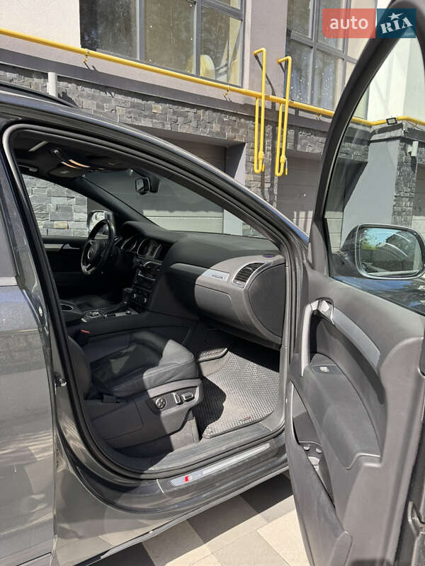 Внедорожник / Кроссовер Audi Q7 2015 в Ирпене