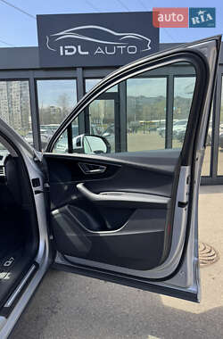 Внедорожник / Кроссовер Audi Q7 2018 в 